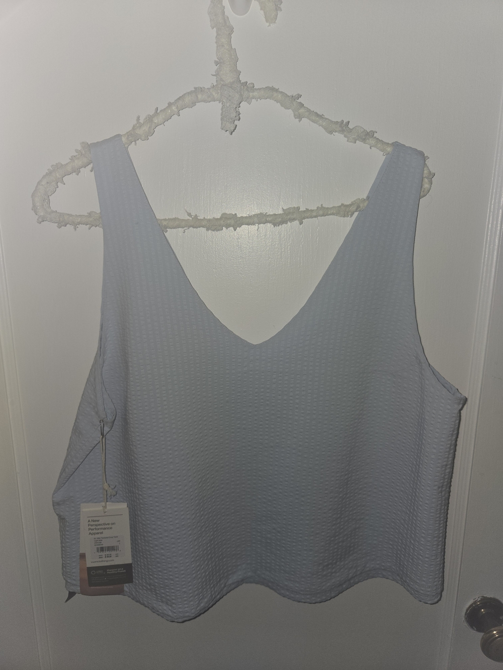 Vuori Light Mist Textured Crop Tank